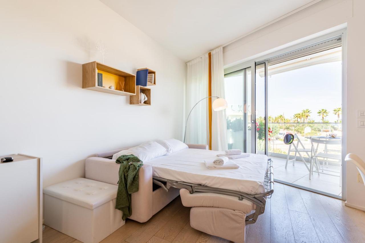 Cala Paura Seaview Apartment With Parking Полиньяно-а-Маре Экстерьер фото